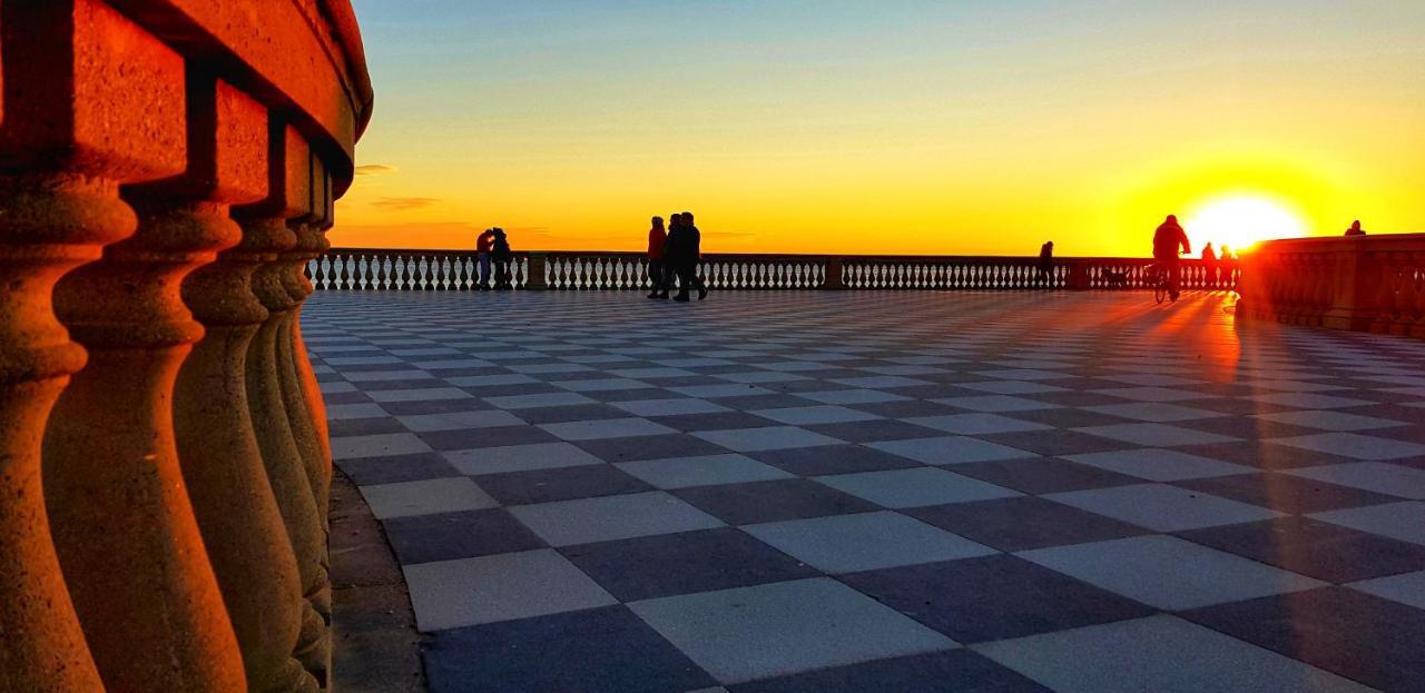 Almare - Sea Front Διαμέρισμα Λιβόρνο Εξωτερικό φωτογραφία